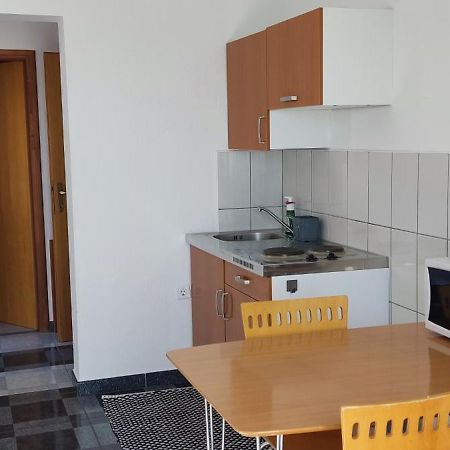 Apartment And Rooms Busa 3 Senj  Værelse billede