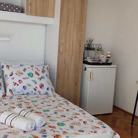 Apartment And Rooms Busa 3 Senj  Eksteriør billede